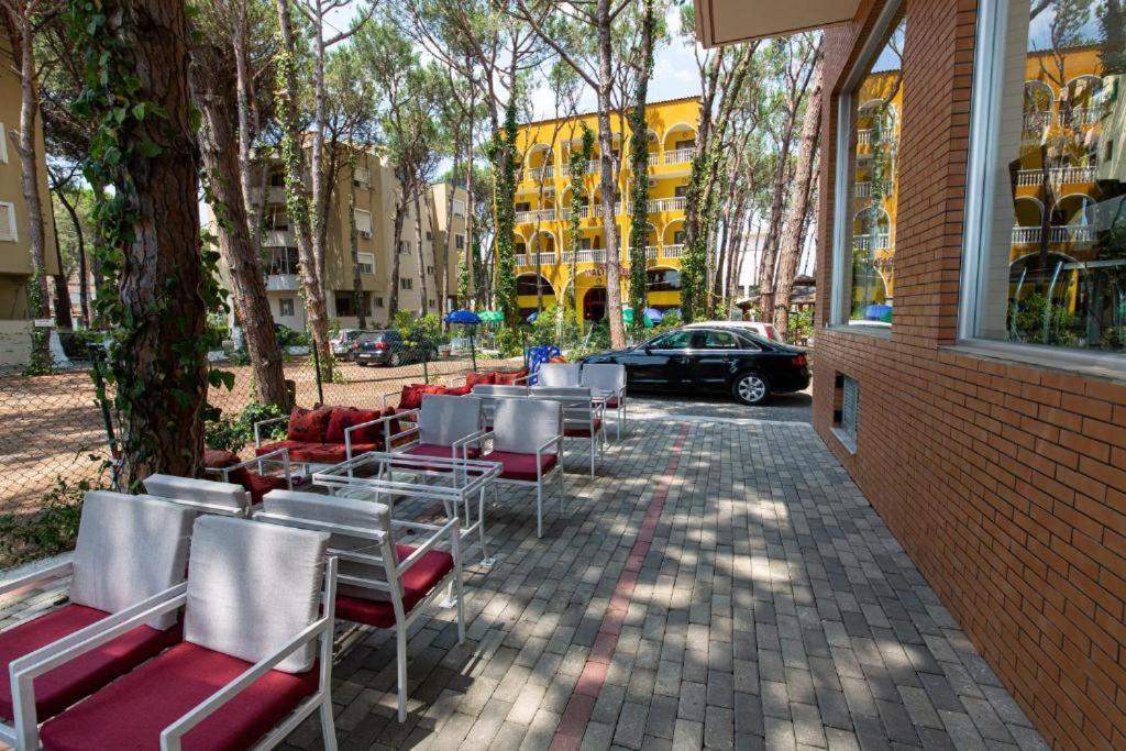 Intea Hotel Golem  Exterior foto